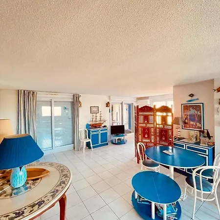 Spacieux Climatisé Dernier étage Saint-Raphaël