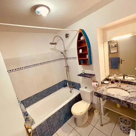 Spacieux Climatisé Dernier étage Appartement *