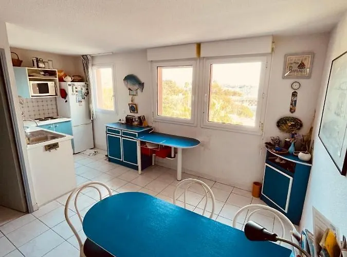 Apartment Spacieux Climatise Dernier Etage Ref Nautic 46